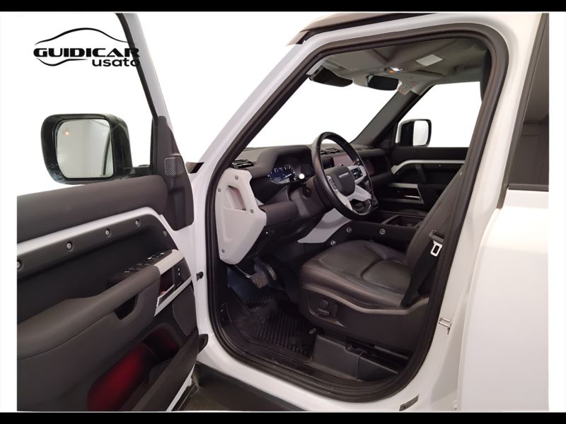GuidiCar - LAND ROVER Defender 2022 Defender 110 3.0d i6 mhev SE awd 200cv auto Usato